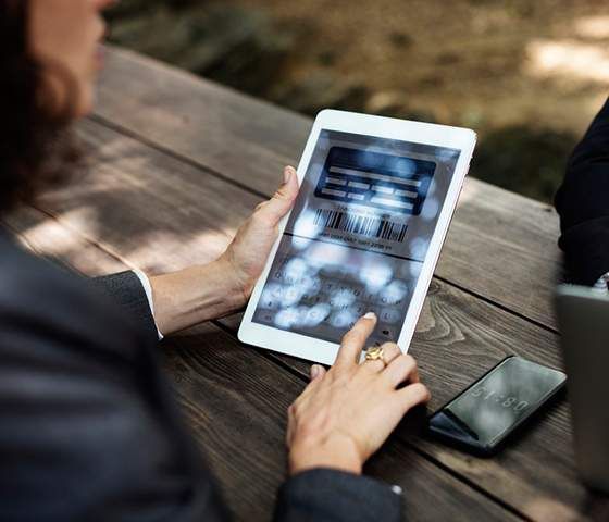 Assisting a non-profit organization with an offline mobile app for their mobile workforce
